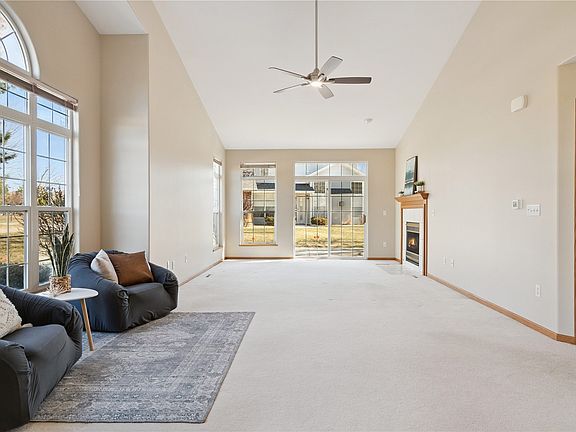 5th image of 1426 Crossings Ct NE
