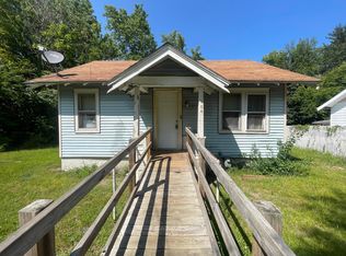 104 Roosevelt Ave W, Battle Creek, MI
