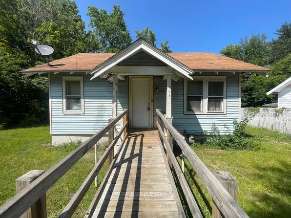 104 Roosevelt Ave W, Battle Creek, MI 49037