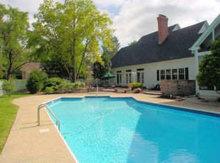 11 Blanchard Cir, South Barrington, IL 60010