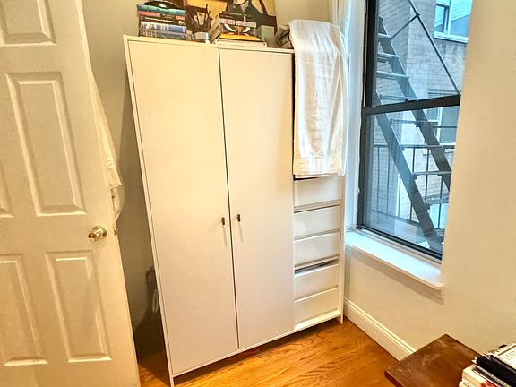 4th image of 1229 1st Ave APT 14