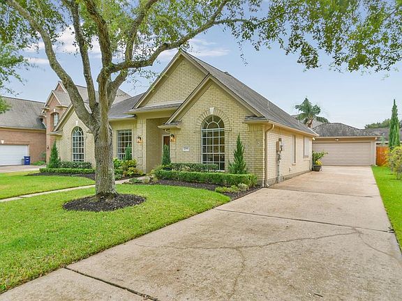 2nd image of 2111 Shaly Breeze Ln