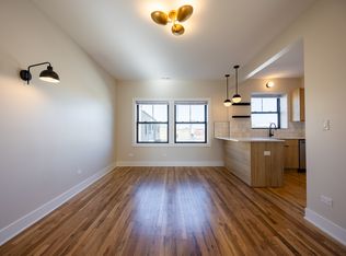 4028 W Cullom Ave APT 1E, Chicago, IL 60641