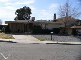 16031 Molino Dr, Victorville, CA 92395