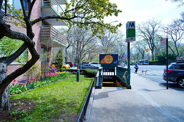 Rented by REALTY ONE GROUP FIRST | media 23