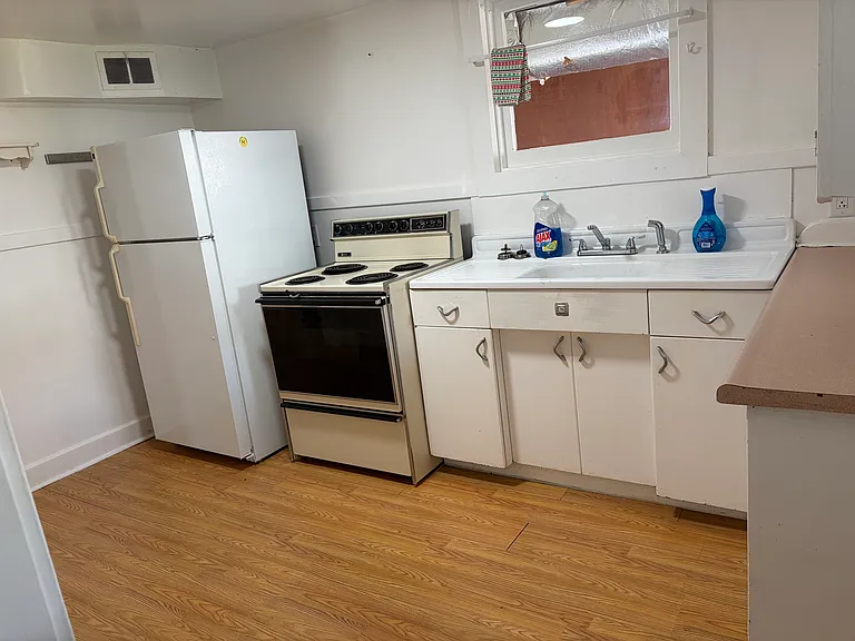 504 Liberty Ave — Photo 4