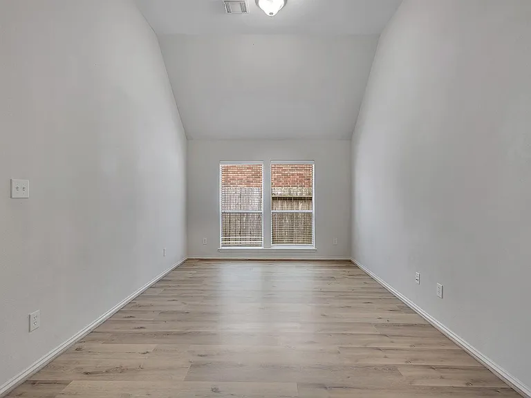 3711 Rocky Ledge Ln — Photo 5