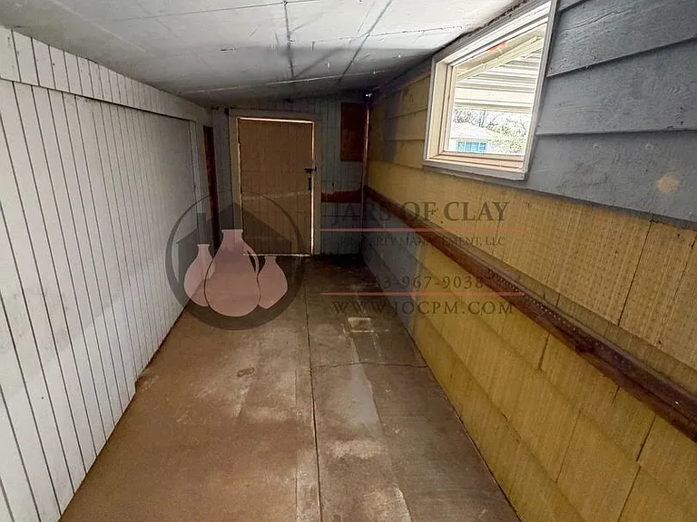 3231 Alberta Ave NE — Photo 8