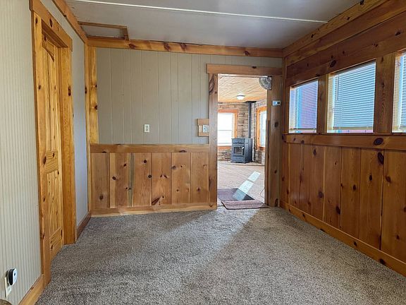4th image of 107 A Ave
