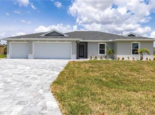 914 SE 25th Ln, Cape Coral, FL 33904