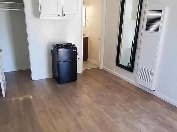 5th image of 12955 Short Ave #A