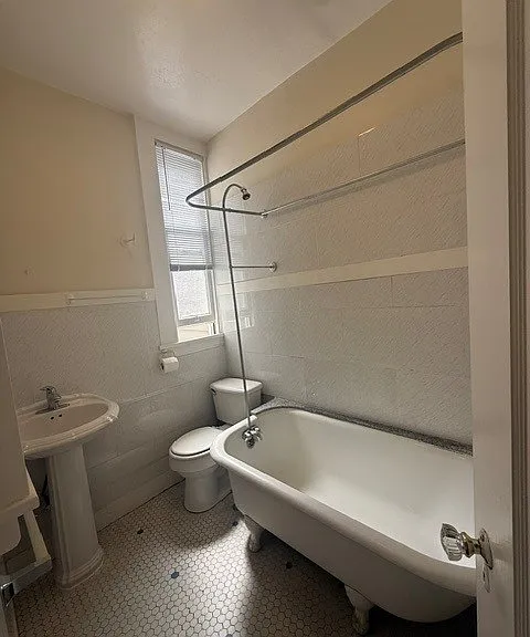 1351 California St #10 — Photo 7