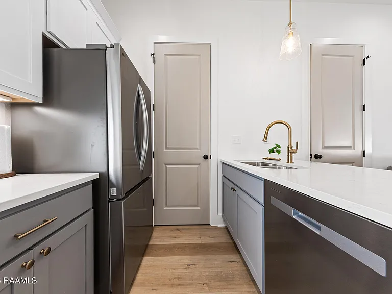 206 Steiner Oaks — Photo 8