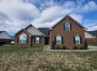 1025 Stratus Dr, Murfreesboro, TN 37127