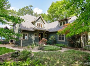 1218 Shorecrest Dr, South Haven, MI 49090