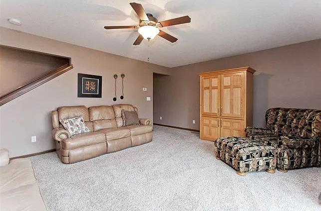 3 bed, 1652 sqft, $2,150 — Photo 2