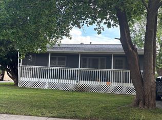 1635 Ferry St, Waukegan, IL 60087