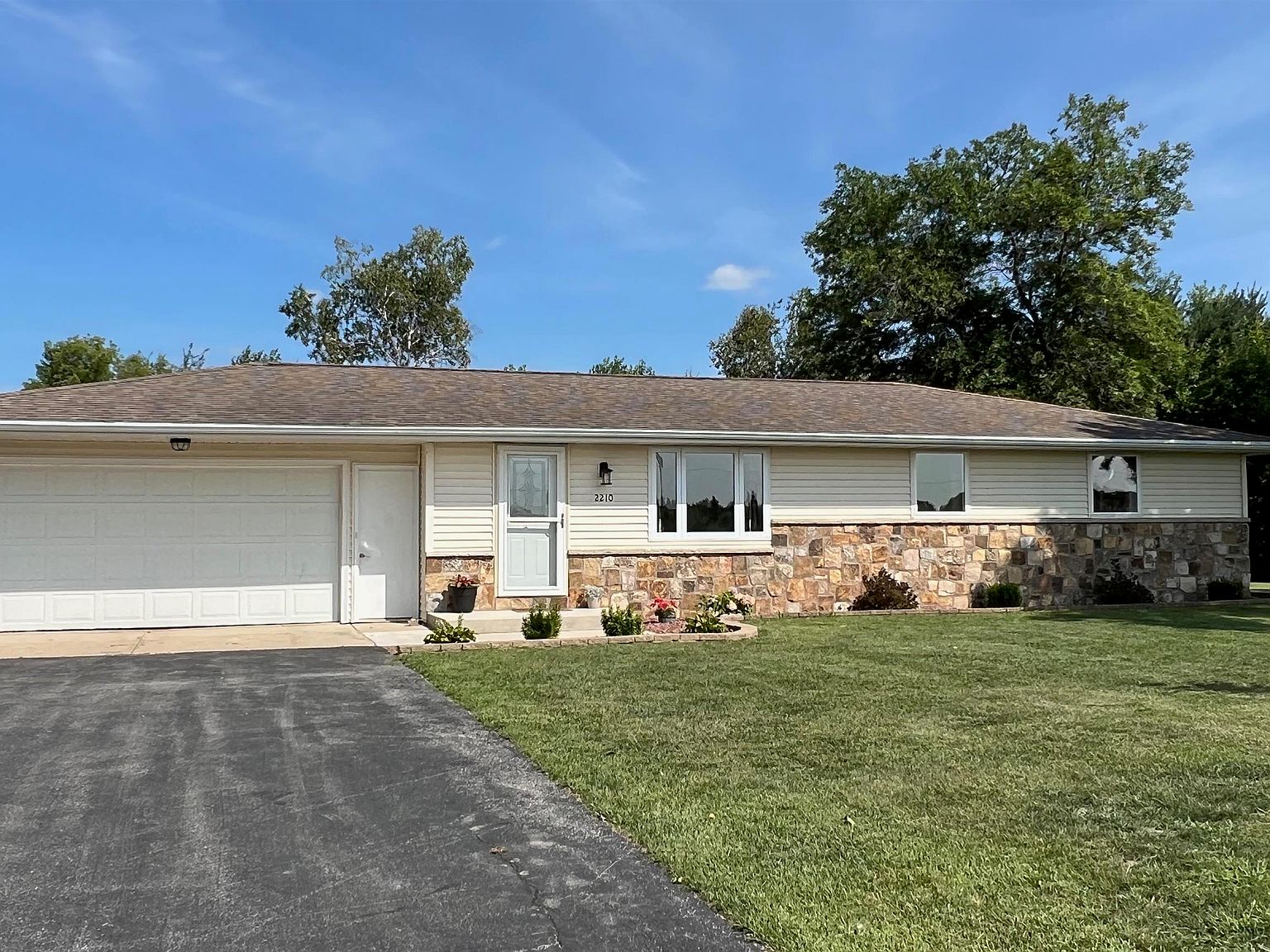 2210 County Line Rd, Hobart, WI 54115 Zillow