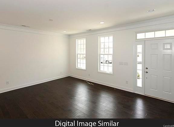 4th image of 243C Waterlynn Rd #91
