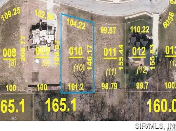 26 Wellesley Pl, Alton, IL 62002