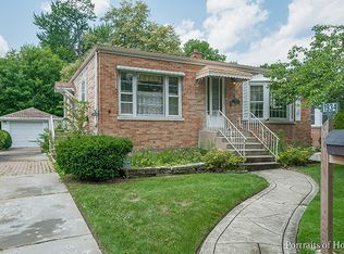 1934 Stratford Ave, Westchester, IL