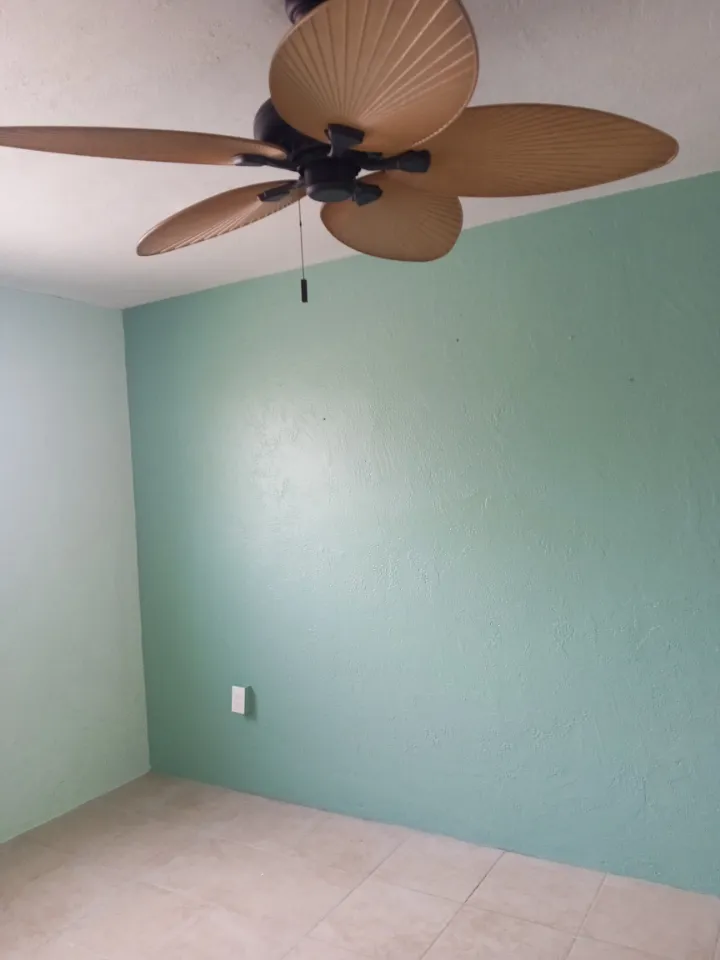 1 bed, 950 sqft, $1,350 — Photo 4