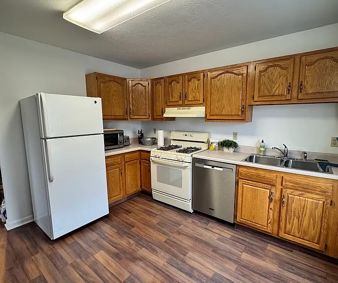 54 Price Rd #B — Photo 8