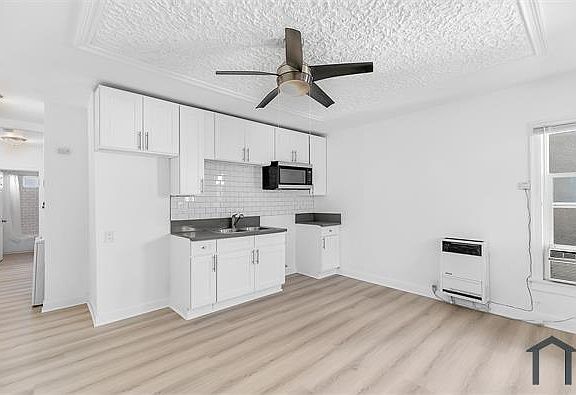 2nd image of 619 S Soto St #619