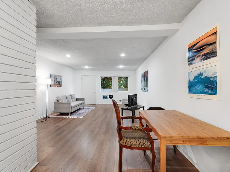 Levering Heights — Photo 16
