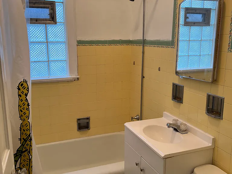 2356 S 9th St #2356 — Photo 4