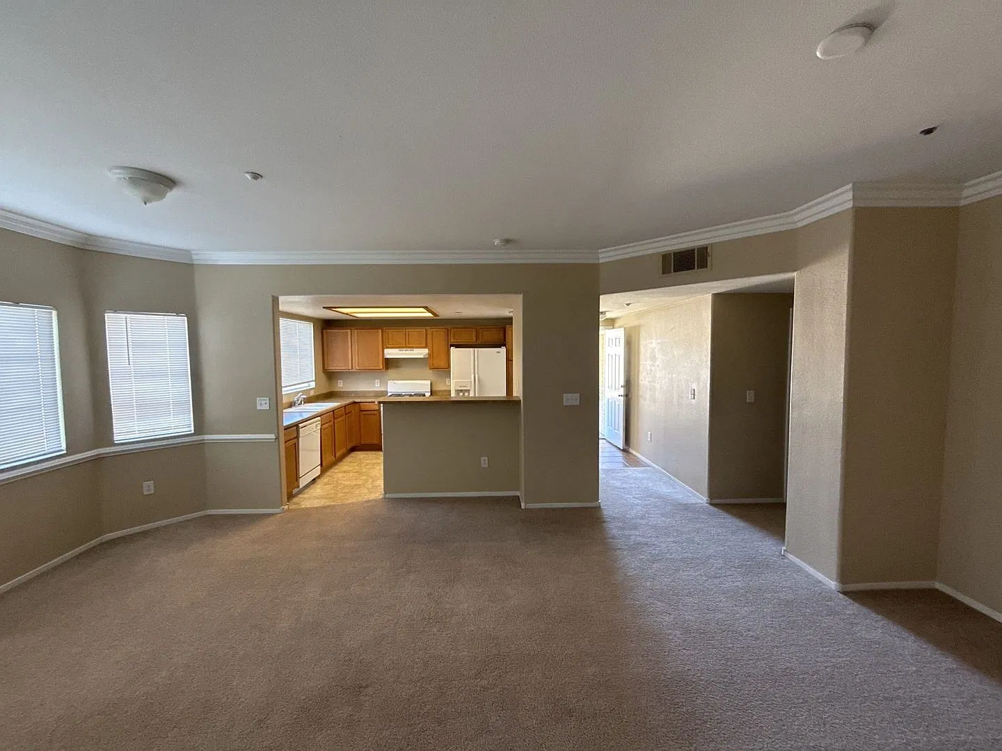 Upstairs 2-Bedroom Condo with Garage in a Gated Henderson Community — Photo 4