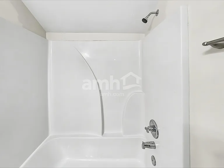 4870 Beryl Dr — Photo 16