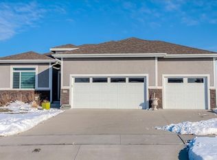 129 W High Rd, Norwalk, IA 50211