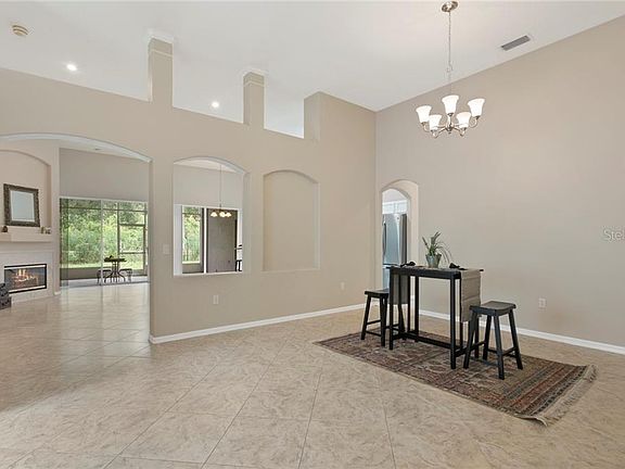 5th image of 10525 Weybridge Dr