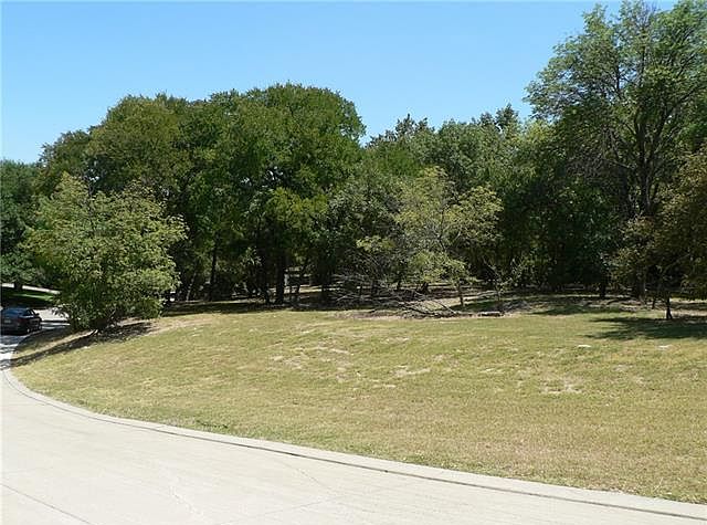 1st image of 5800 Indianwood Ln