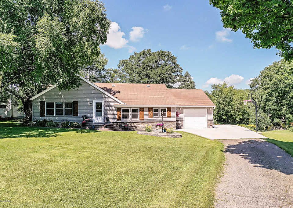 1st image of 1421 Terrace Dr