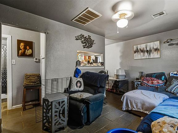 3rd image of 3808 SW 41st St