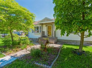 10 Linda Ln, Clark, NJ 07066