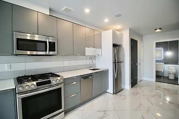 Rented by Hagstrom Management Inc | media 16