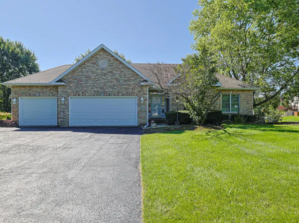 10802 Michigan Dr, Spring Grove, IL 60081