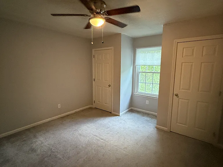3813 Sterncroft Dr — Photo 6