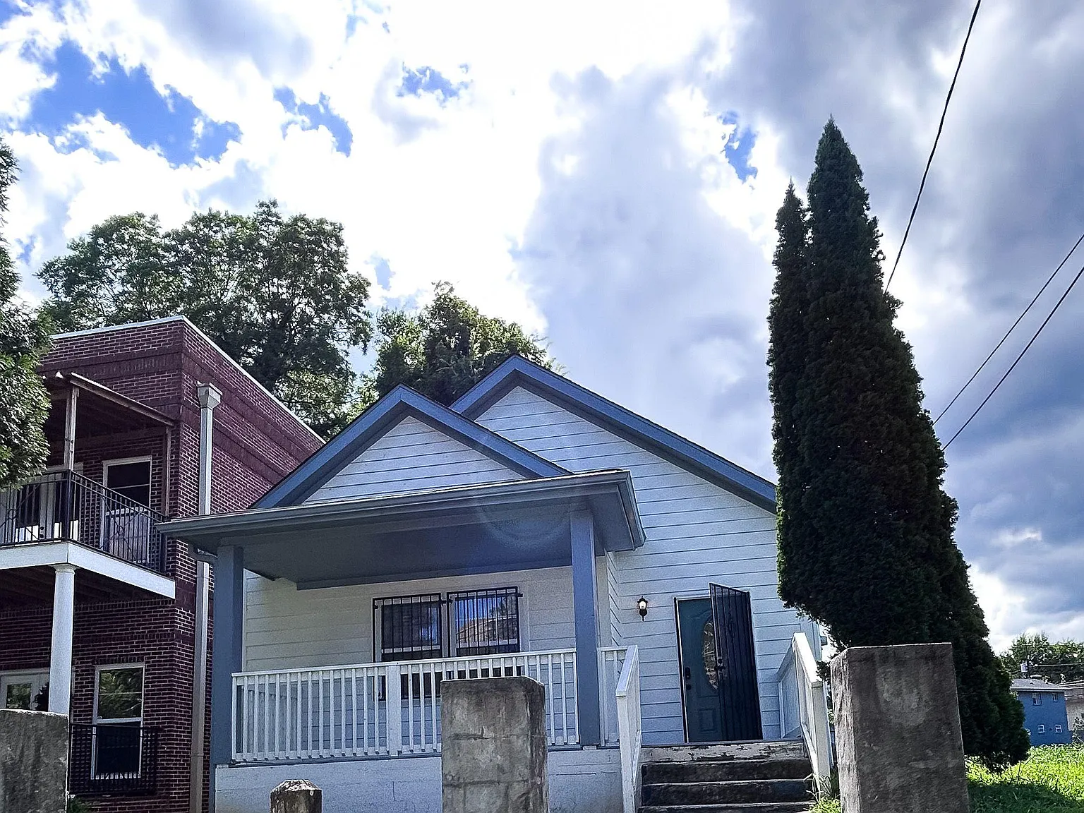 4 bed, 3.0 bath, 1250 sqft, $797 — Photo 3