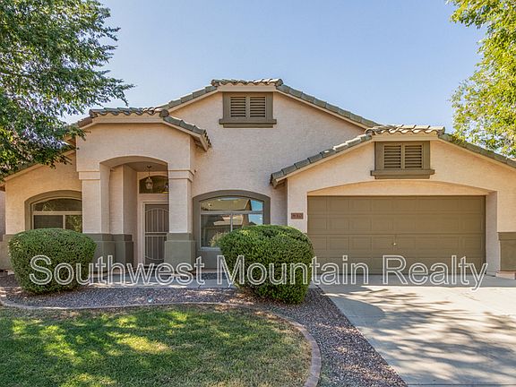 2nd image of 850 E Penny Ln