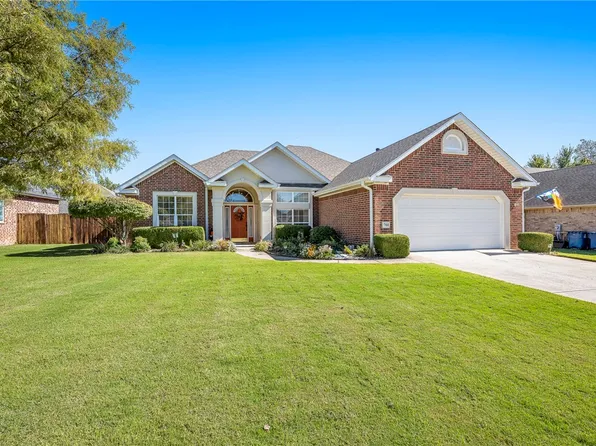 701 Drake St, Bentonville, AR 72712