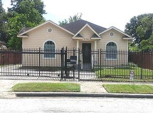 4714 Sharon St #1, Houston, TX 77020