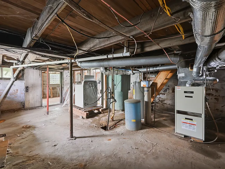 1122 W Western Reserve Rd — Photo 25