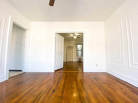 Rented by RealTegrity NY LLC | media 4