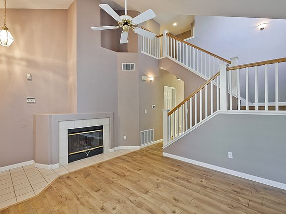 3rd image of 6024 Admiralty Pl