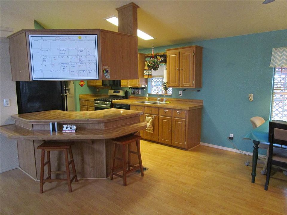 2nd image of 2400 Les Ct
