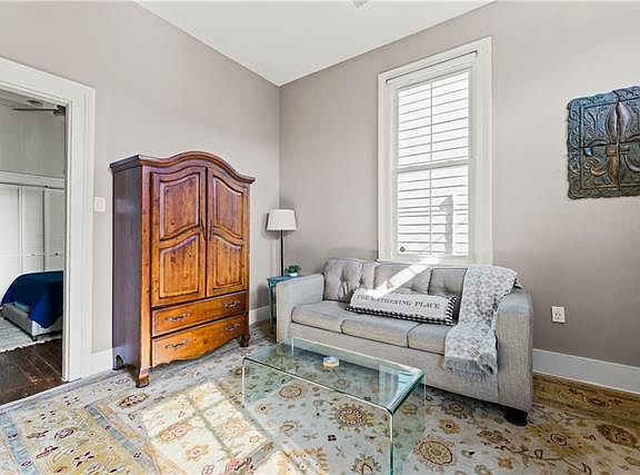 3rd image of 2707 Saint Thomas St